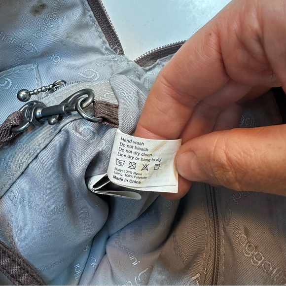 Baggallini Shoulder Bag - Beautiful Brown Color with Lots of Storage Space - Picture 16 of 16